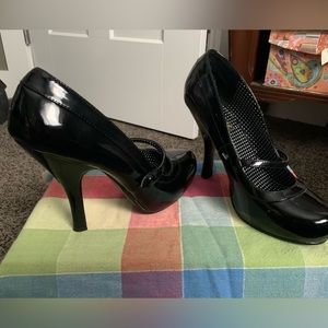 Sexy retro Pin Up black high heels size 8 brand new retro glam
